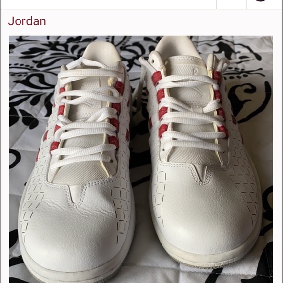 Practically new Jordans - Picture 3 of 12